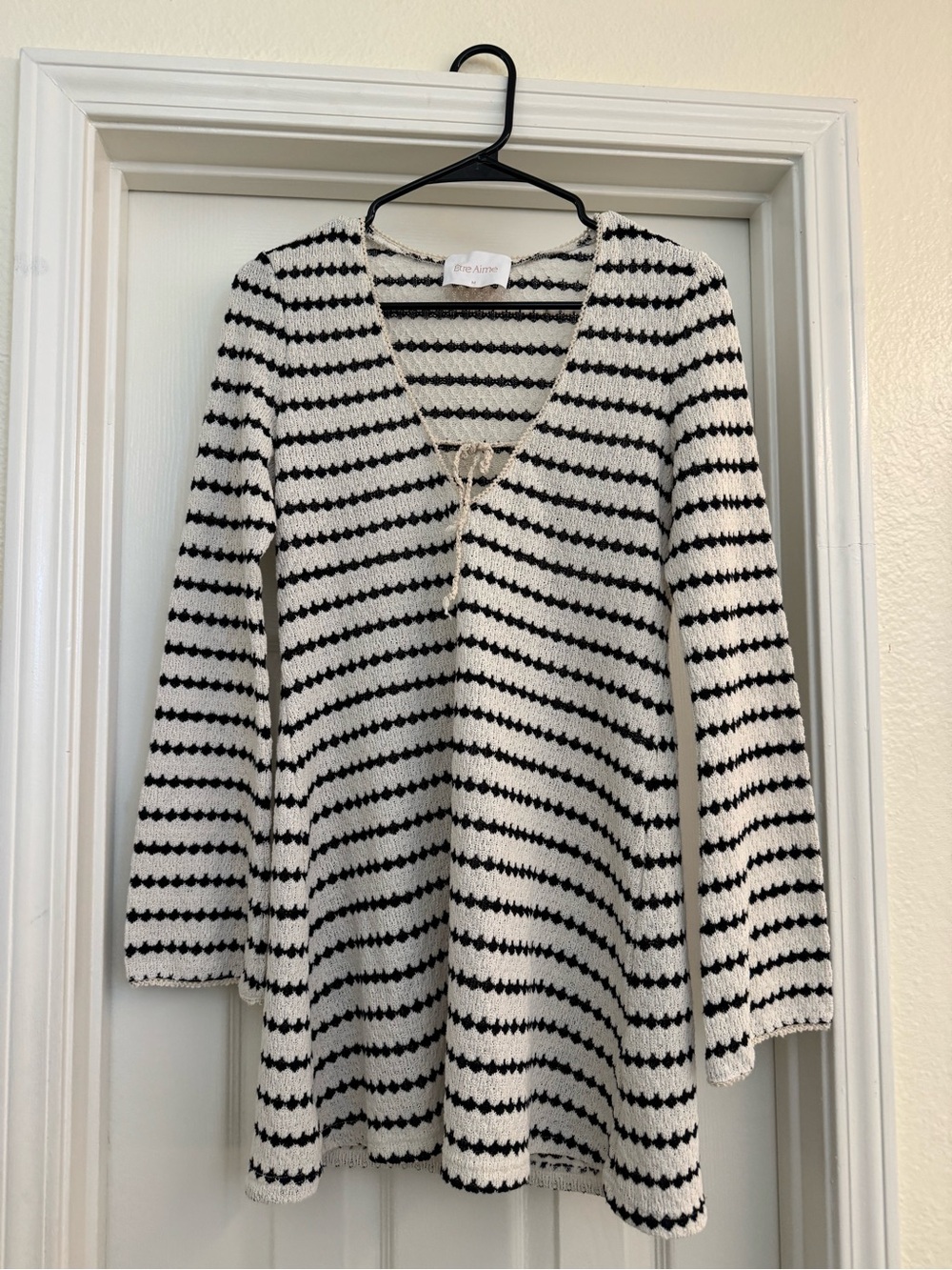 Etre Aime Harlow Black and White Beach Coverup
